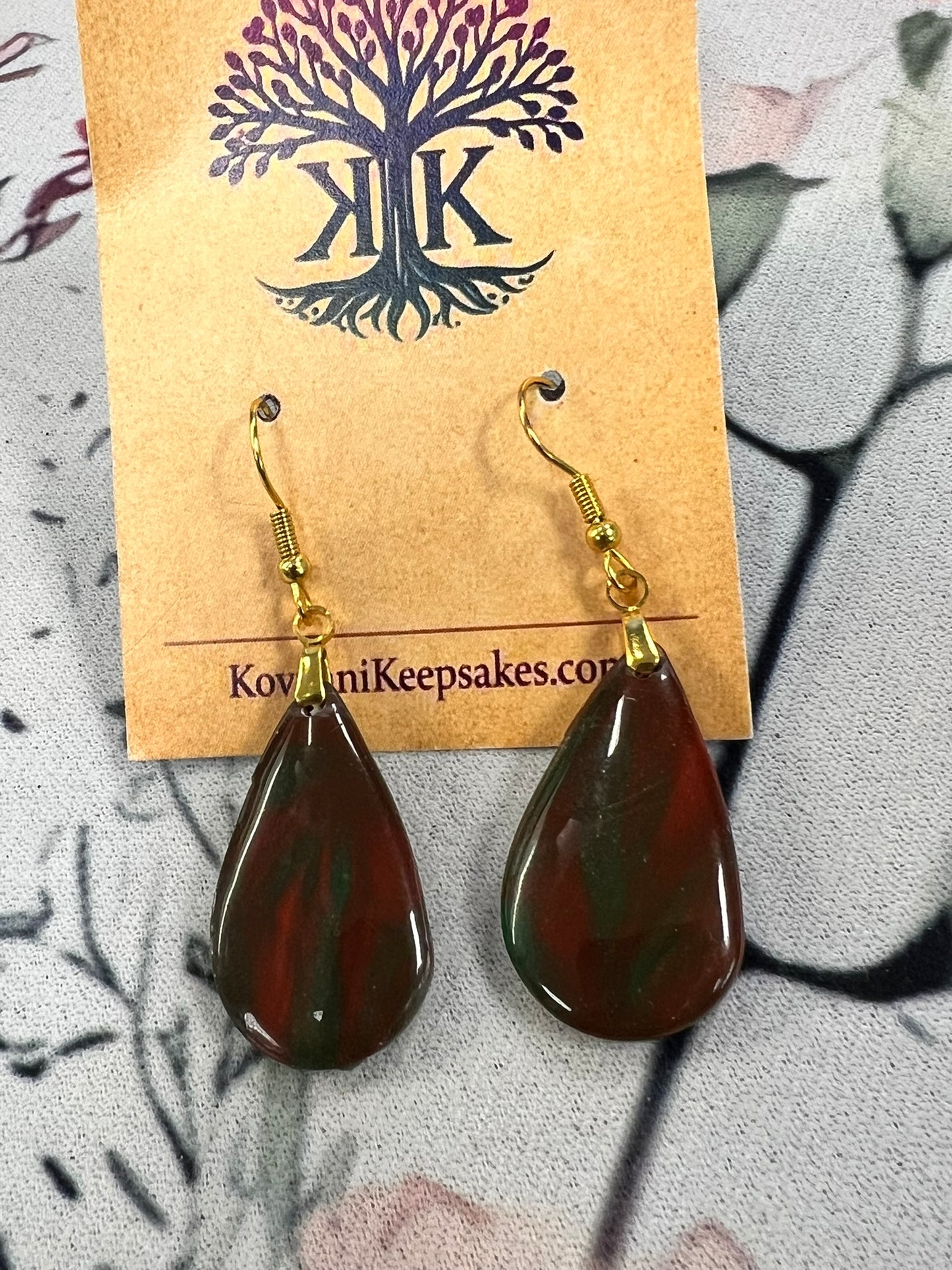 Red & Green Marbled Teardrop Earrings
