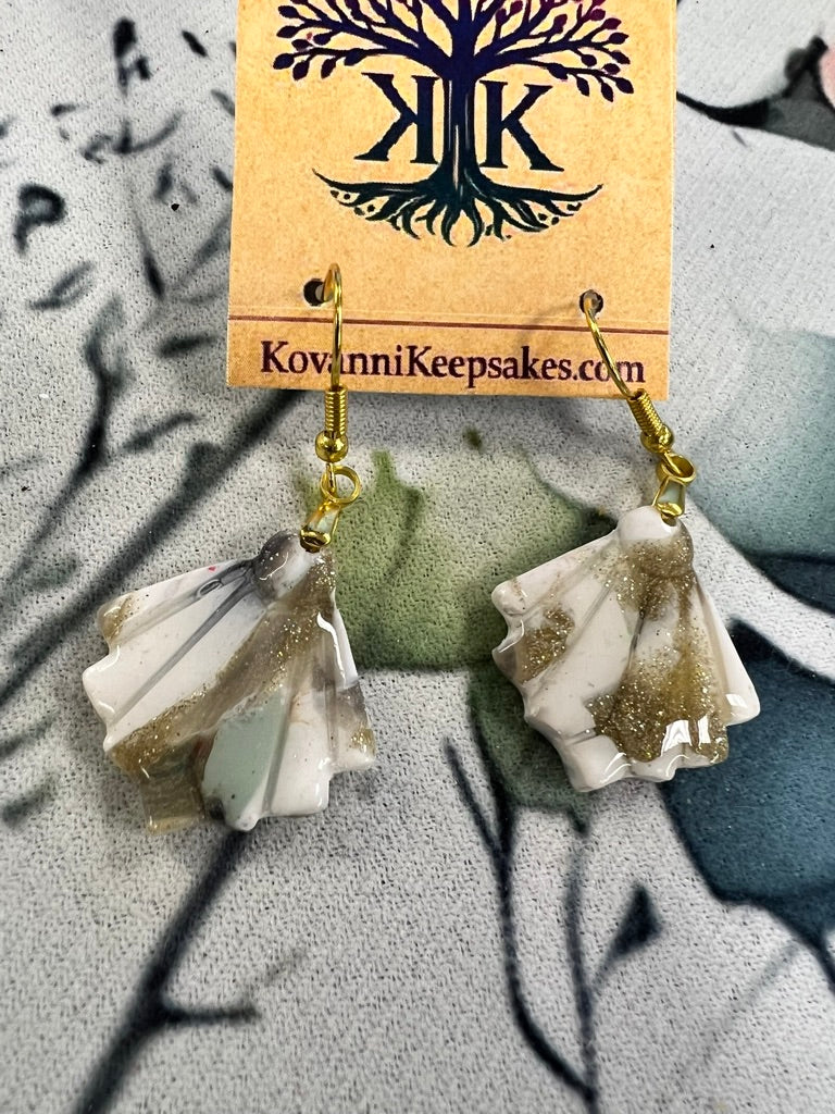 White & Gold Shell Earrings