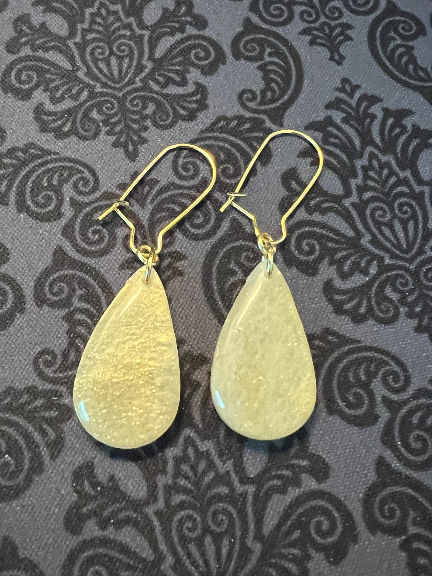Gold‑Shimmer Stone‑Look Teardrop Earrings
