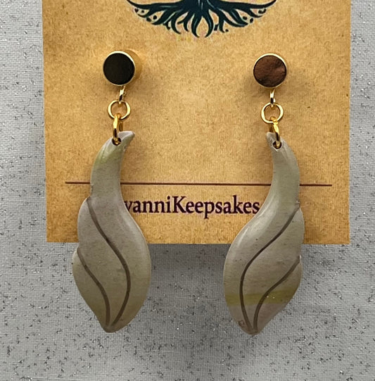 Beige Leaf Earrings