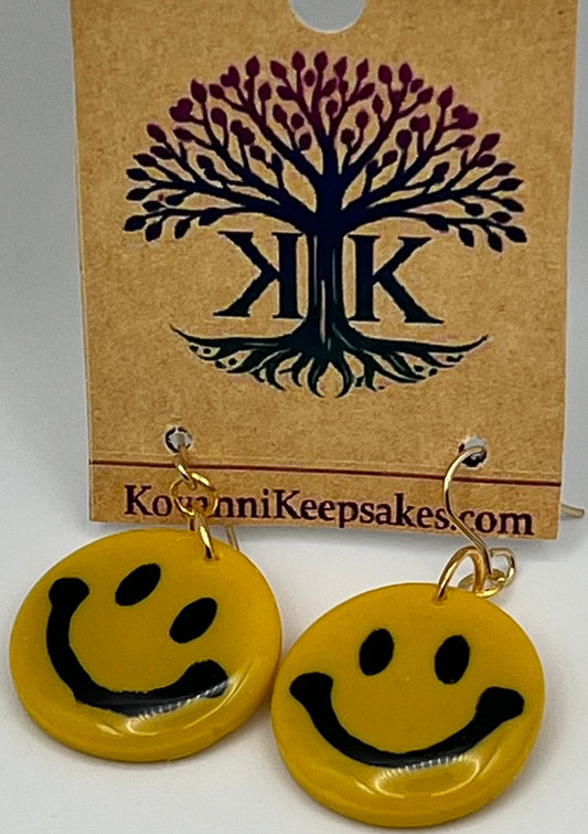 Smiley Face Round Earrings