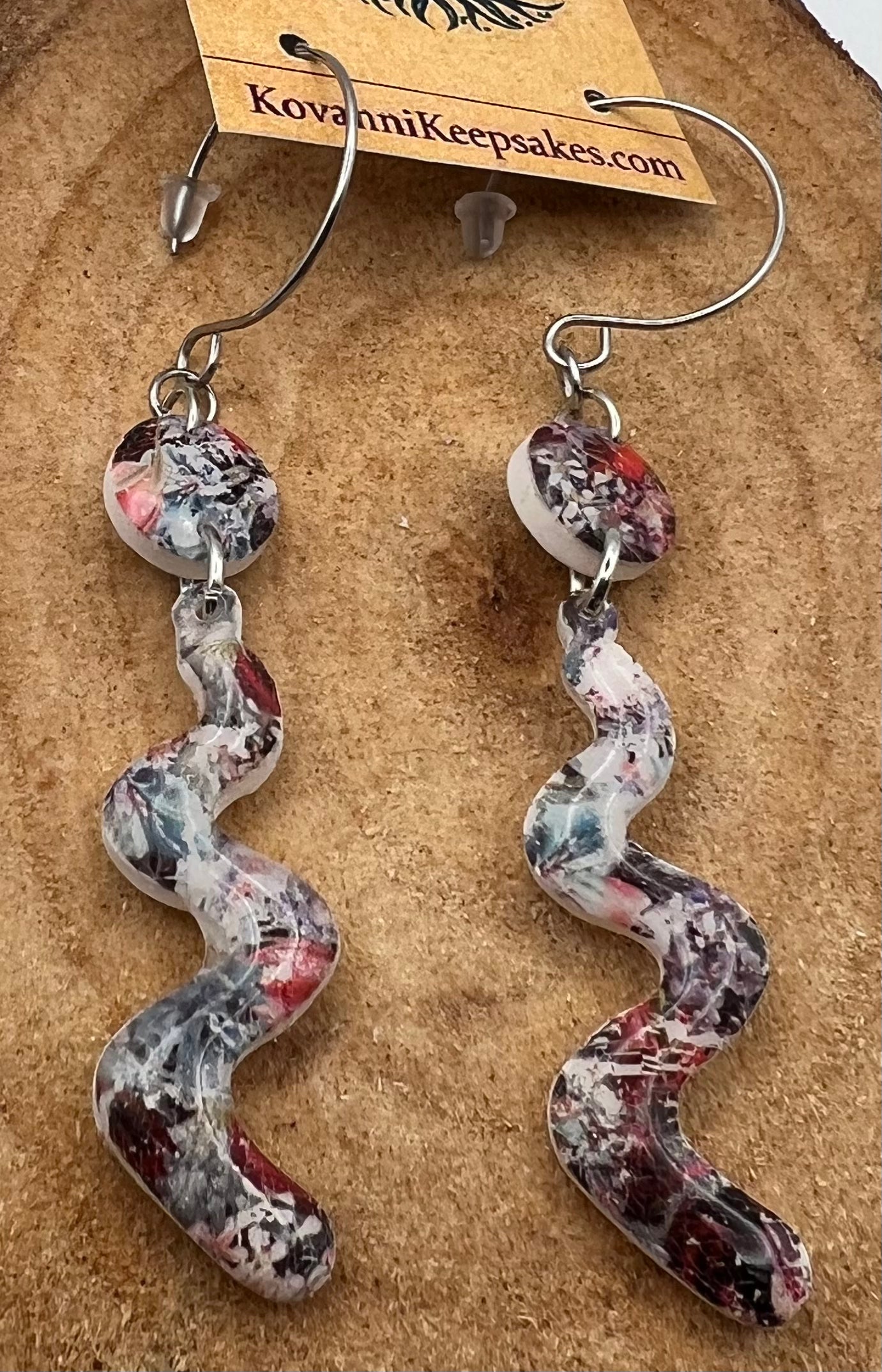 Serpentine Swirl Drops