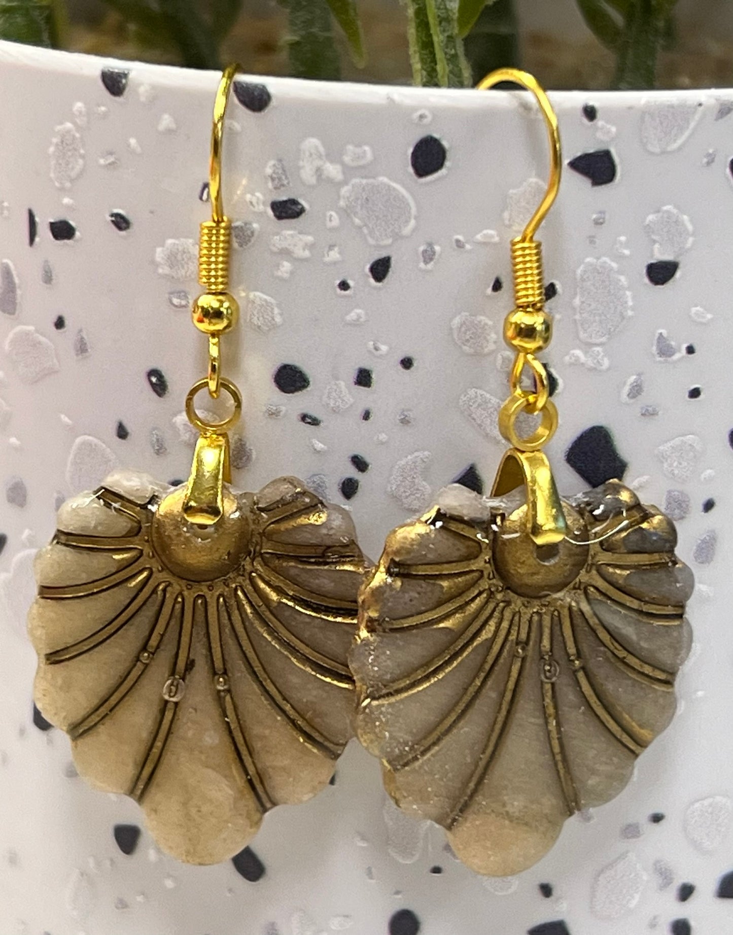 Gold Scallop‑Shell Earrings