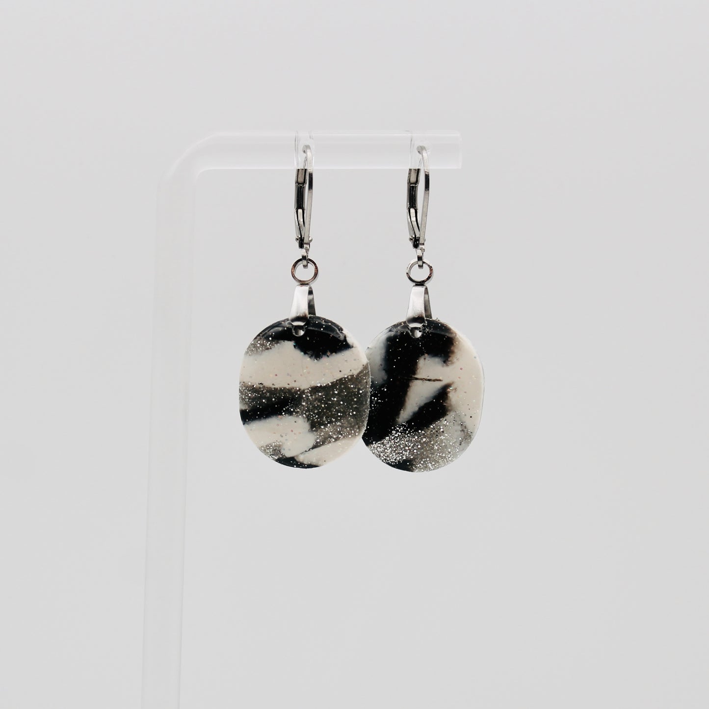Black & White Marbled Oval Dangle Earrings